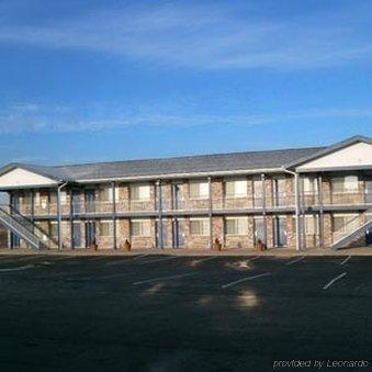 Harrisonville Inn & Suites 외부 사진